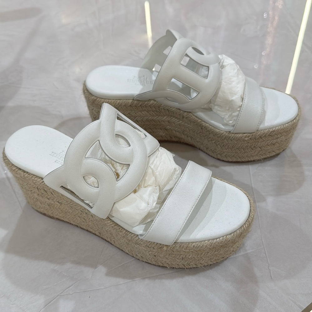 Hermes Wedge Sandals. Size 36